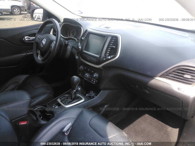 1C4PJMDB4GW152370 - 2016 JEEP CHEROKEE LIMITED 银色 照片 5