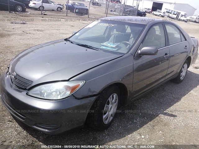4T1BE32K94U853310 - 2004 TOYOTA CAMRY LE/XLE/SE GRAY photo 2