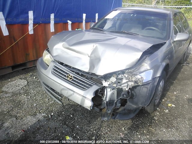 4T1BG28K2XU527722 - 1999 TOYOTA CAMRY CE/LE/XLE 米色 照片 6
