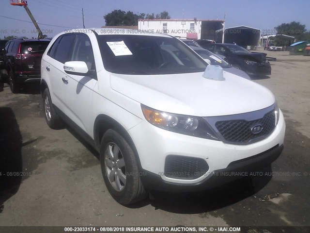 5XYKT3A12CG224958 - 2012 KIA SORENTO LX WHITE photo 1