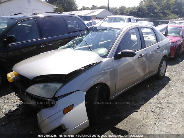 1FAFP34N66W203046 - 2006 FORD FOCUS ZX4 GOLD photo 2