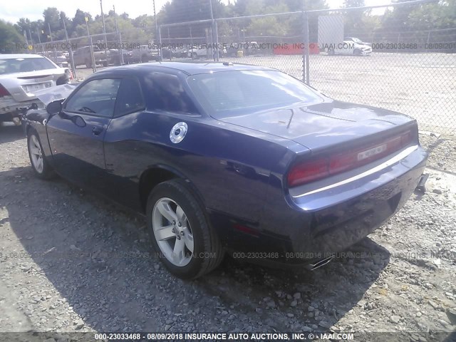 2C3CDYAG2EH195960 - 2014 DODGE CHALLENGER SXT BLUE photo 3