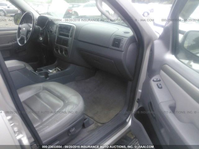 1FMZU73K74ZB16293 - 2004 FORD EXPLORER XLT/XLT SPORT/NBX 银色 照片 5