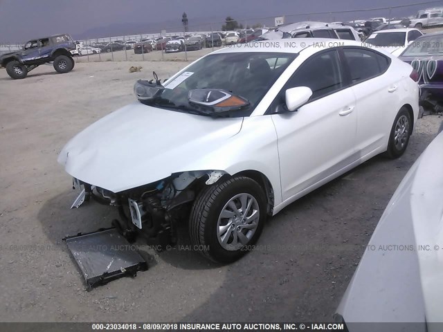 5NPD74LF5JH221778 - 2018 HYUNDAI ELANTRA SE WHITE photo 2