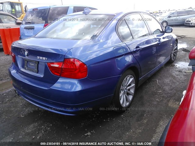 WBAPK53539A512983 - 2009 BMW 328 XI SULEV BLUE photo 4