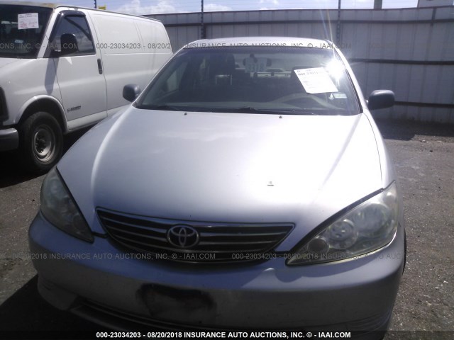 4T1BE32K55U570503 - 2005 TOYOTA CAMRY LE/XLE/SE 银色 照片 6