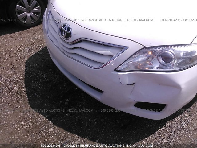 4T4BF3EK0BR153736 - 2011 TOYOTA CAMRY SE/LE/XLE WHITE photo 6