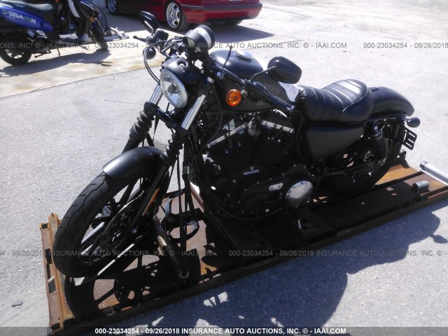 1HD4LE216JC406519 - 2018 HARLEY-DAVIDSON XL883 IRON 883 BLACK photo 2