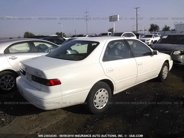 4T1BG22K8VU089603 - 1997 TOYOTA CAMRY CE/LE/XLE 白色 照片 4