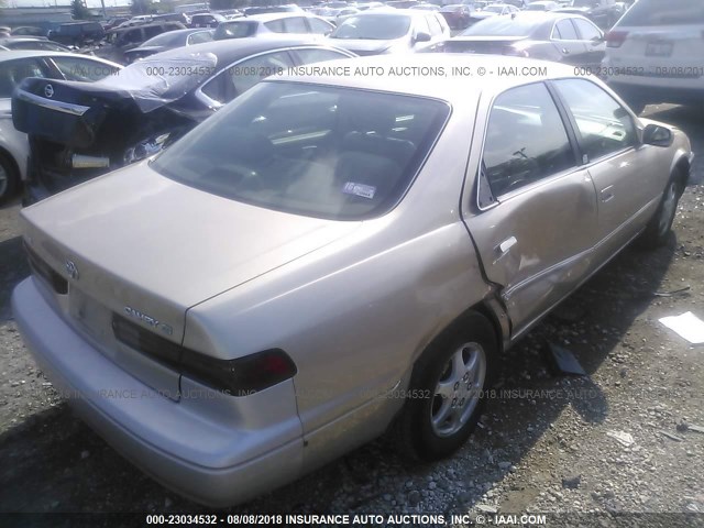 4T1BG22K6XU549599 - 1999 TOYOTA CAMRY CE/LE/XLE 金色 照片 4