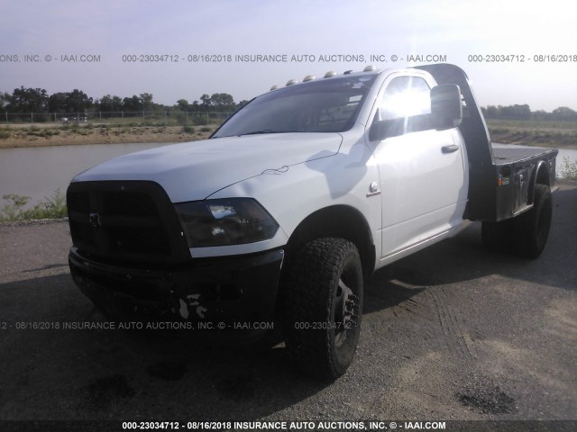 3C63RRAL6DG591864 - 2013 RAM 3500 ST WHITE photo 2