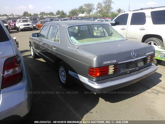 WDBCB20A8EA029127 - 1984 MERCEDES-BENZ 300 SD GOLD photo 3