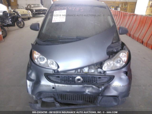 WMEEJ3BAXEK771301 - 2014 SMART FORTWO PURE/PASSION GRAY photo 6