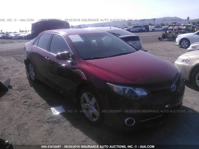 4T1BF1FK2EU746547 - 2014 TOYOTA CAMRY L/SE/LE/XLE წითელი ფოტო 1