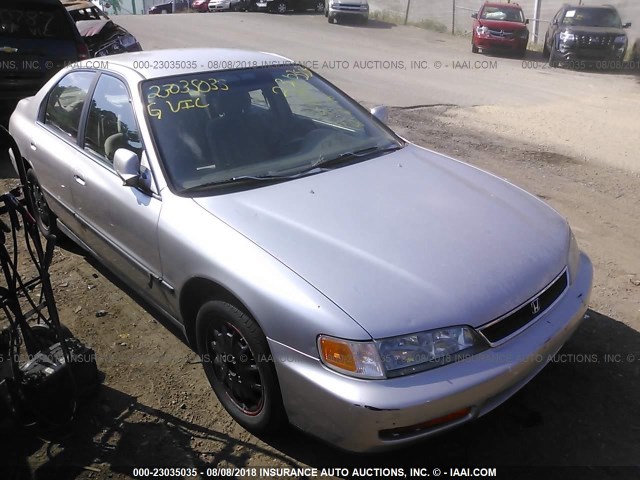 JHMCD563XVC005601 - 1997 HONDA ACCORD LX/EX SILVER photo 1