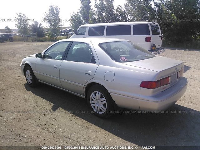 4T1BG28K61U068606 - 2001 TOYOTA CAMRY CE/LE/XLE 银色 照片 3