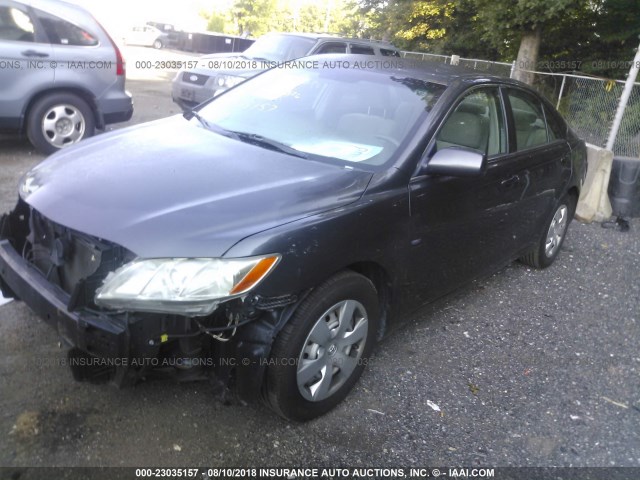 4T1BE46K67U155919 - 2007 TOYOTA CAMRY NEW GENERAT CE/LE/XLE/SE GRAY photo 2