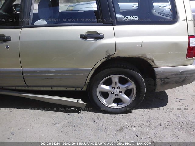 JF1SF65561H755886 - 2001 SUBARU FORESTER S GREEN photo 6