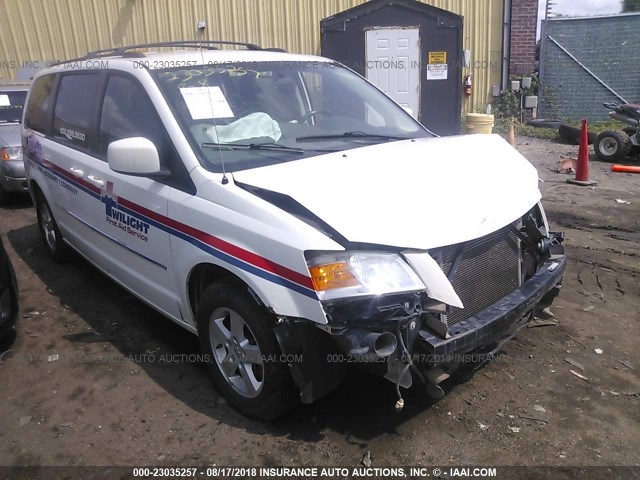 2D4RN5D17AR444897 - 2010 DODGE GRAND CARAVAN SXT WHITE photo 1