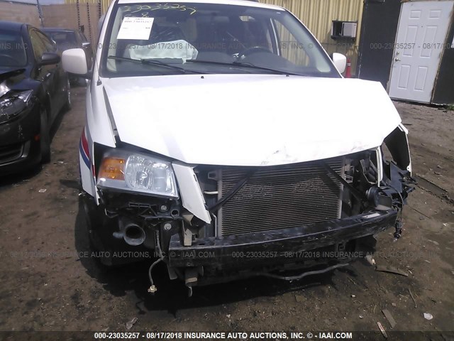 2D4RN5D17AR444897 - 2010 DODGE GRAND CARAVAN SXT WHITE photo 6