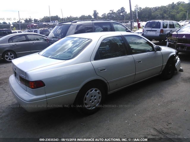 4T1BG22K8YU690367 - 2000 TOYOTA CAMRY CE/LE/XLE 银色 照片 4