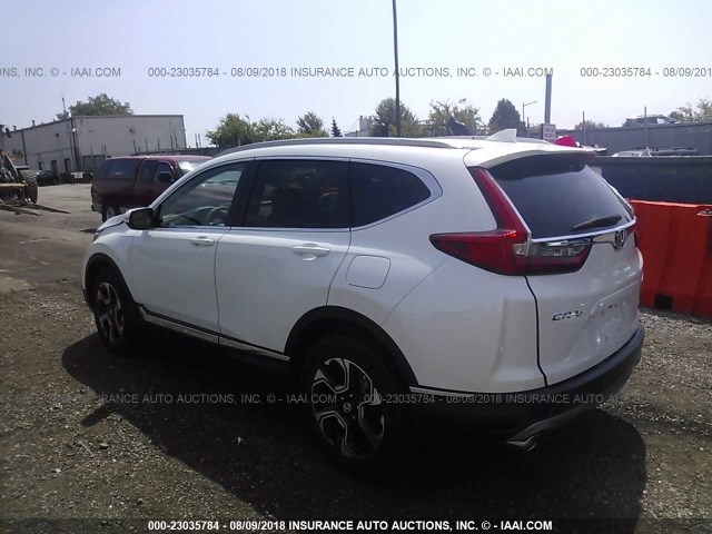 5J6RW2H91JL024502 - 2018 HONDA CR-V TOURING WHITE photo 3