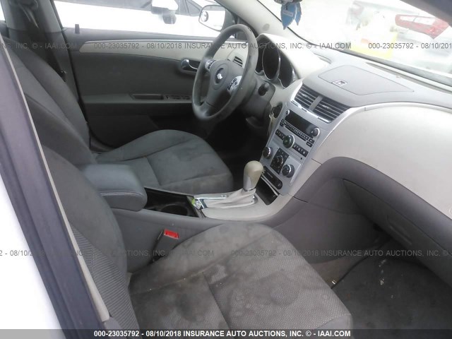 1G1ZB5E08CF240723 - 2012 CHEVROLET MALIBU LS WHITE photo 5