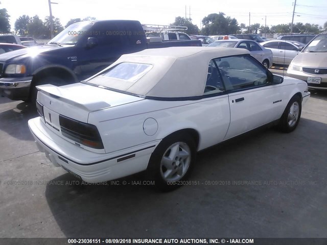 1G2JB34T4N7562524 - 1992 PONTIAC SUNBIRD SE WHITE photo 4