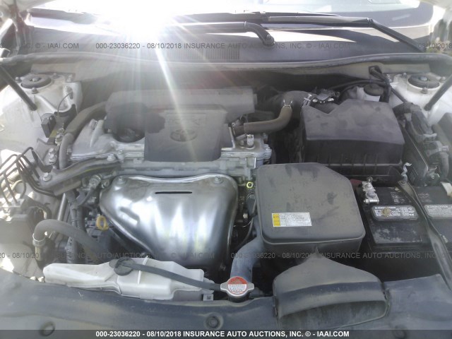 4T1BF1FK0GU529114 - 2016 TOYOTA CAMRY LE/XLE/SE/XSE 白色 照片 10