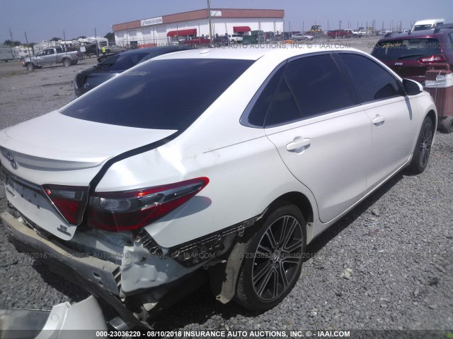 4T1BF1FK0GU529114 - 2016 TOYOTA CAMRY LE/XLE/SE/XSE 白色 照片 4