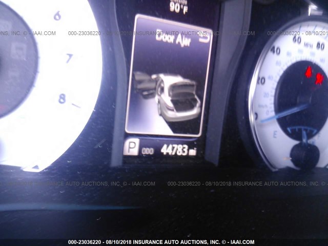 4T1BF1FK0GU529114 - 2016 TOYOTA CAMRY LE/XLE/SE/XSE 白色 照片 7