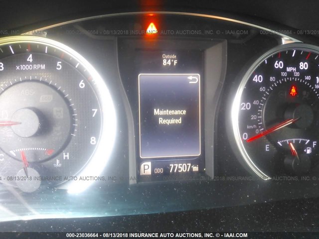 4T1BF1FK4HU313932 - 2017 TOYOTA CAMRY LE/XLE/SE/XSE 深蓝色 照片 7