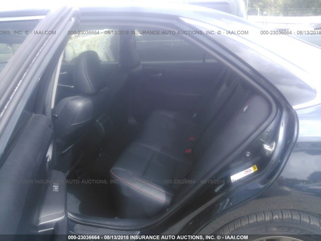 4T1BF1FK4HU313932 - 2017 TOYOTA CAMRY LE/XLE/SE/XSE 深蓝色 照片 8