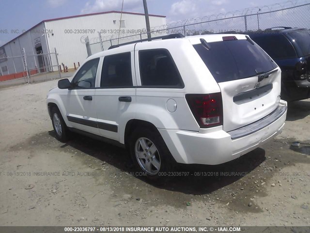 1J4GS48K85C582578 - 2005 JEEP GRAND CHEROKEE LAREDO/COLUMBIA/FREEDOM 白色 照片 3
