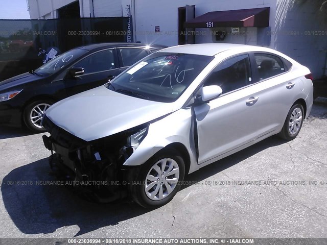 3KPC24A37JE021671 - 2018 HYUNDAI ACCENT SEL SILVER photo 2