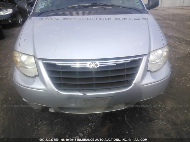 2A4GP54L06R921705 - 2006 CHRYSLER TOWN & COUNTRY TOURING SILVER photo 6