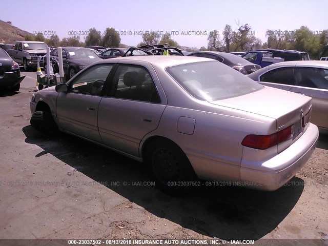 JT2BG22K110606108 - 2001 TOYOTA CAMRY CE/LE/XLE 金色 照片 3