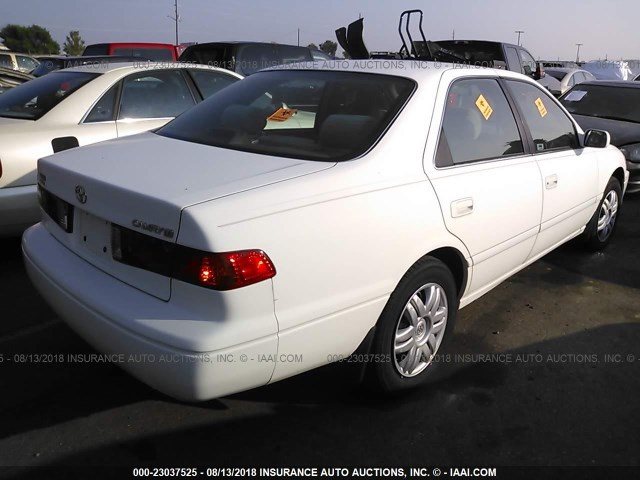 4T1BG28K61U858990 - 2001 TOYOTA CAMRY CE/LE/XLE 白色 照片 4