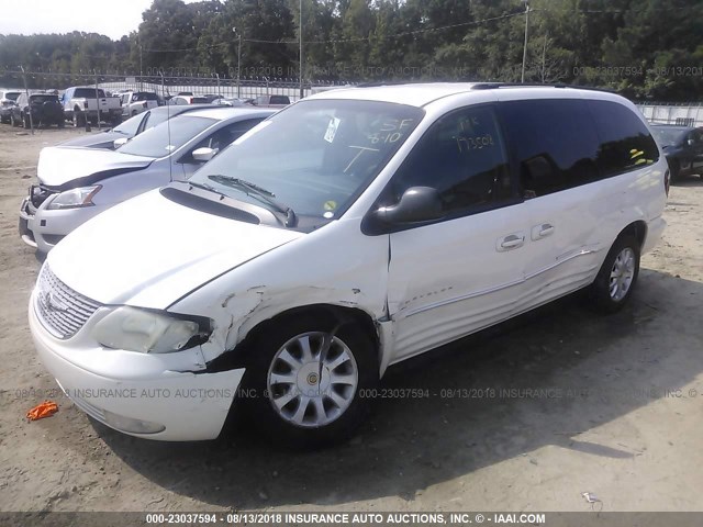 2C8GP54L01R312806 - 2001 CHRYSLER TOWN & COUNTRY LXI WHITE photo 2