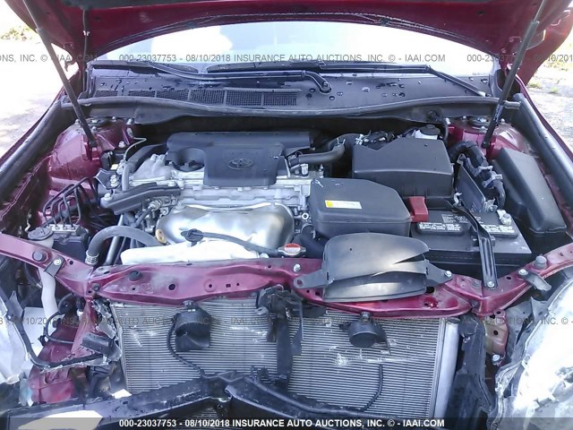4T1BF1FK9GU526504 - 2016 TOYOTA CAMRY LE/XLE/SE/XSE RED photo 10