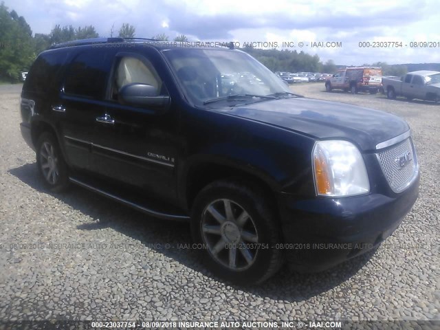 1GKFK63857J372273 - 2007 GMC YUKON DENALI BLACK photo 1