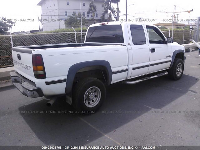 1GCHC29151E260884 - 2001 CHEVROLET SILVERADO C2500 HEAVY DUTY WHITE photo 4