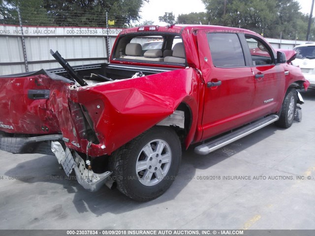 5TFDW5F10AX105028 - 2010 TOYOTA TUNDRA CREWMAX SR5 RED photo 4