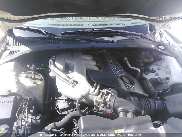 1LNHM86SX5Y616727 - 2005 LINCOLN LS 白色 照片 10