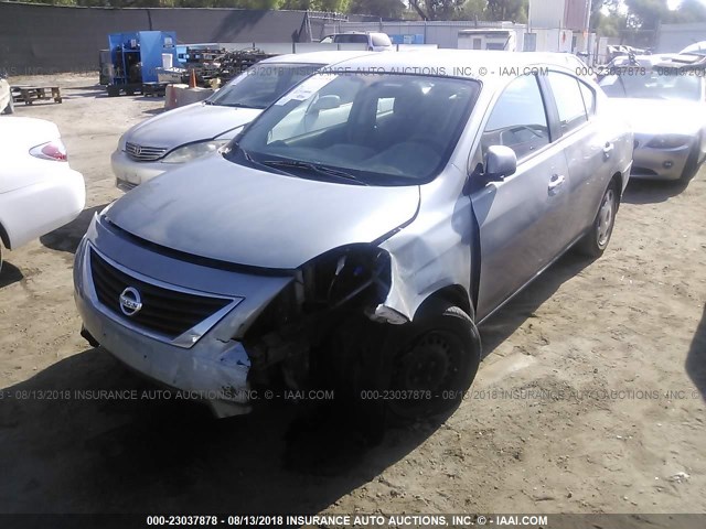 3N1CN7AP5CL885633 - 2012 NISSAN VERSA S/SV/SL GRAY photo 2