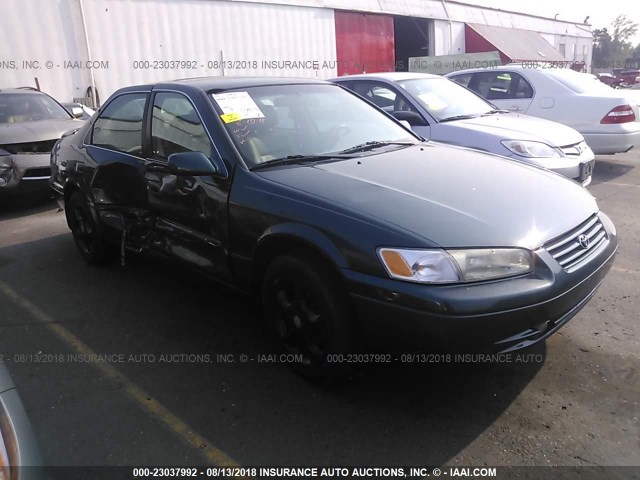 4T1BG22K9WU279122 - 1998 TOYOTA CAMRY CE/LE/XLE 绿色 照片 1