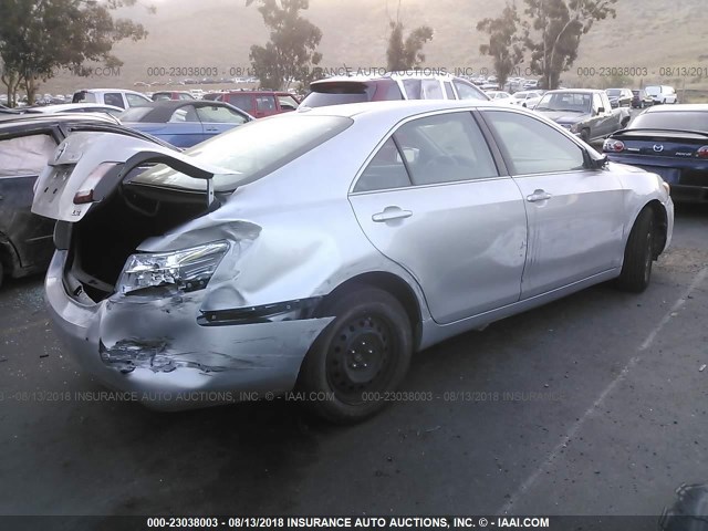 4T4BF3EK6BR166832 - 2011 TOYOTA CAMRY SE/LE/XLE SILVER photo 4