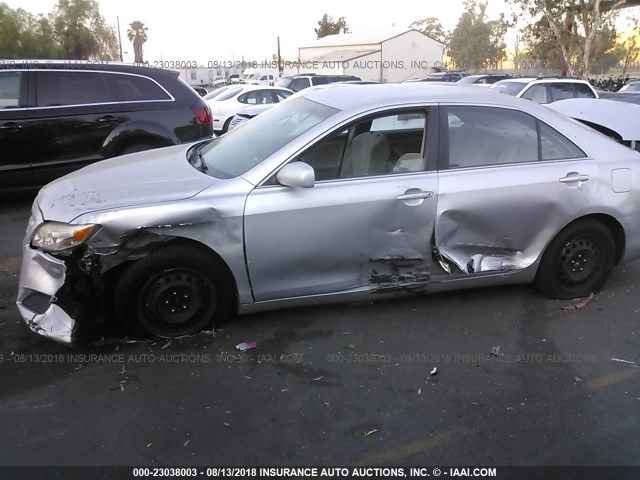 4T4BF3EK6BR166832 - 2011 TOYOTA CAMRY SE/LE/XLE SILVER photo 6