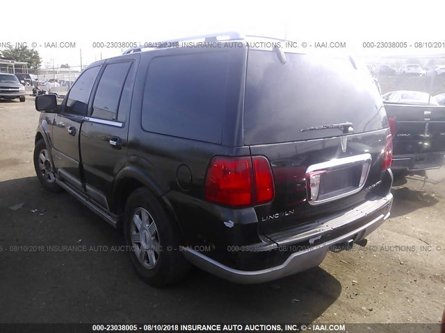 5LMFU27R54LJ16922 - 2004 LINCOLN NAVIGATOR შავი ფოტო 3