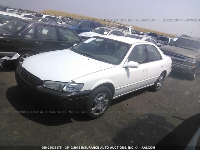 JT2BF22K8W0122690 - 1998 TOYOTA CAMRY CE/LE/XLE 白色 照片 2